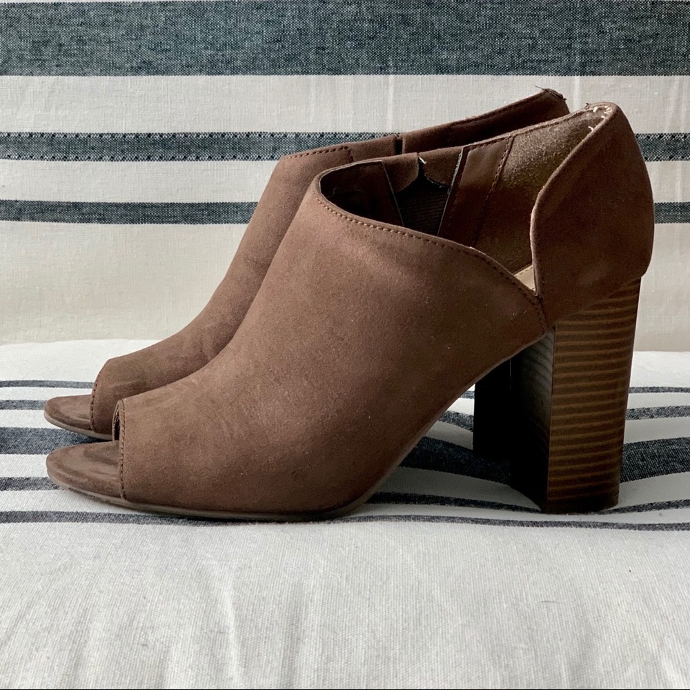 Indigo Road Babss Brown Ankle Boots
